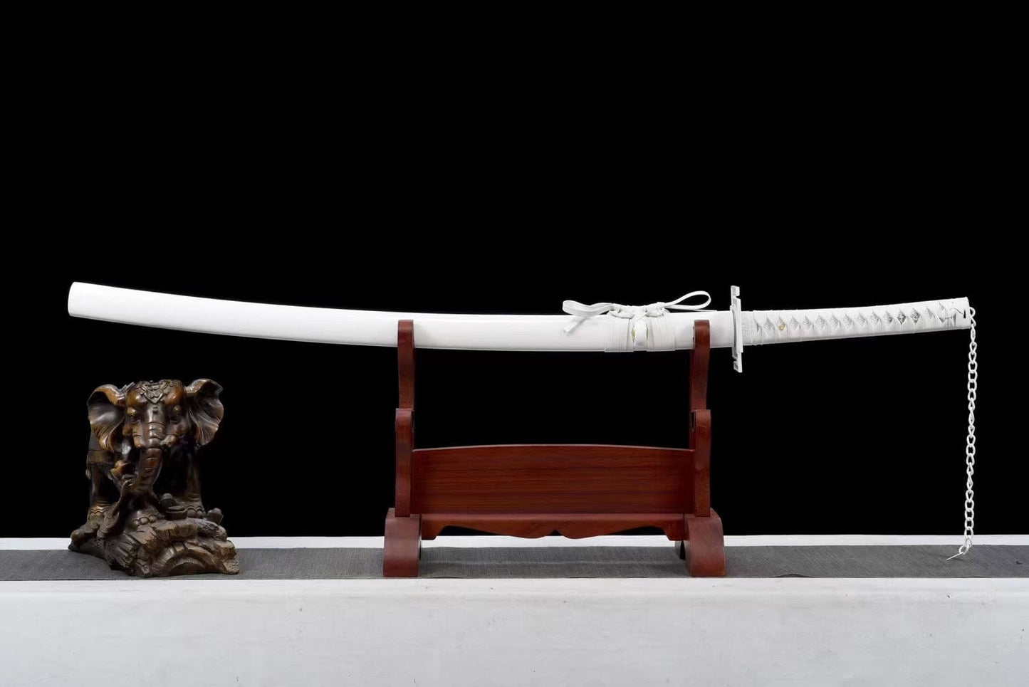 Hand Forged Anime Bleach Ichigo Bankai Sword Tensa Zangetsu Hand Polished Spring Steel